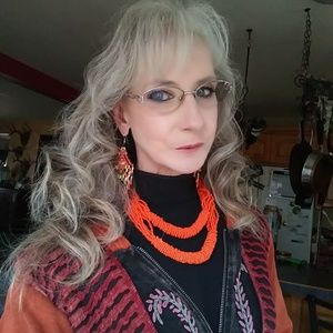 Meet your Posher, Carla